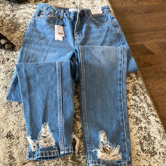 NWT top shop mom jeans distressed - Picture 1 of 4